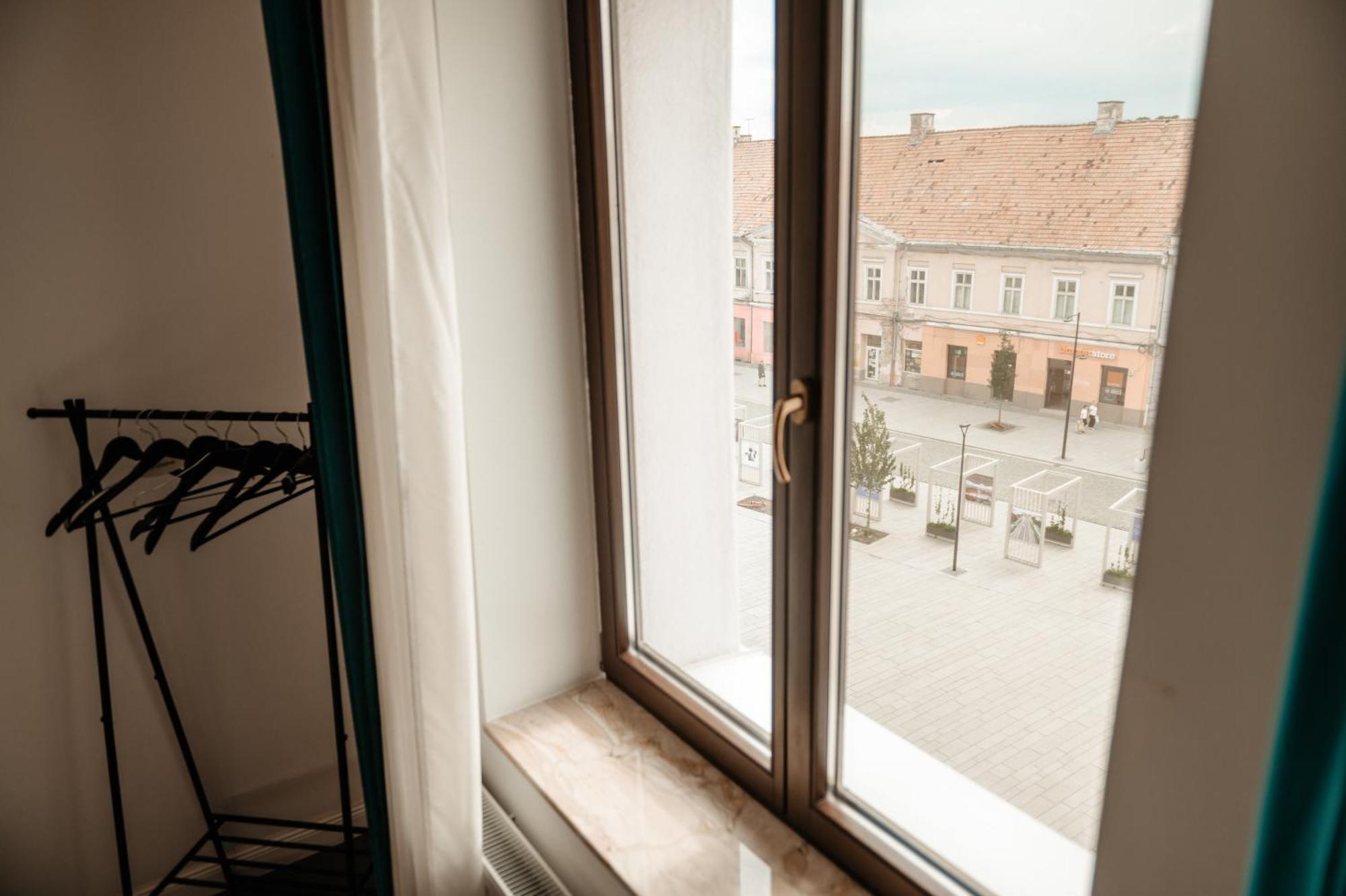 Central Nest Torda Kültér fotó